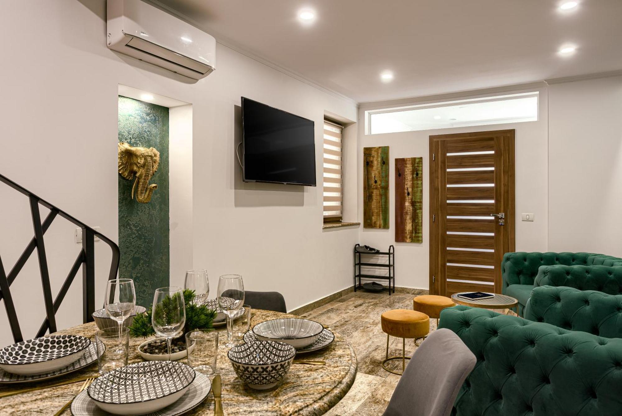 Sika Palladium Garden & Spa Central Apartment Arad Exterior foto