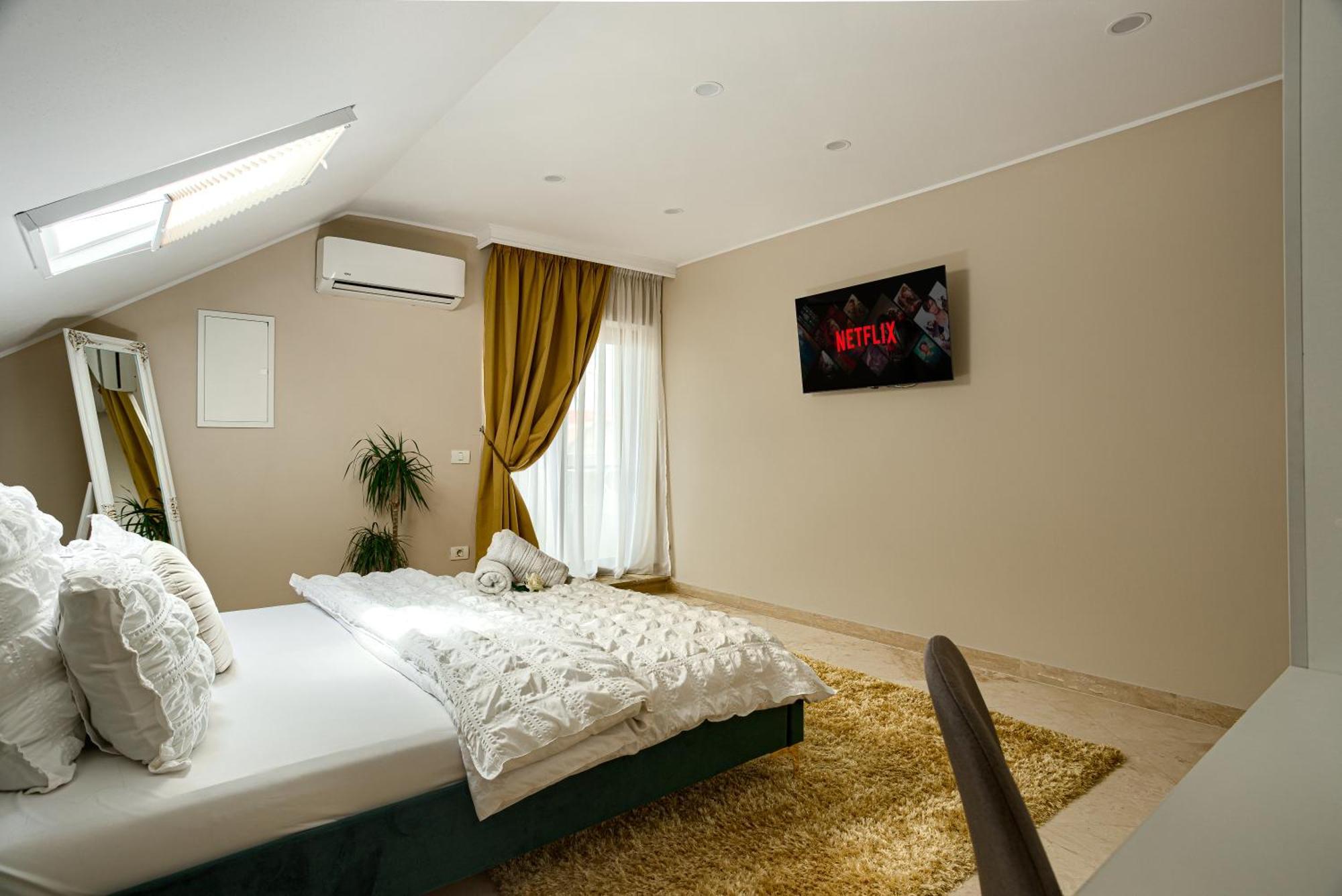 Sika Palladium Garden & Spa Central Apartment Arad Exterior foto