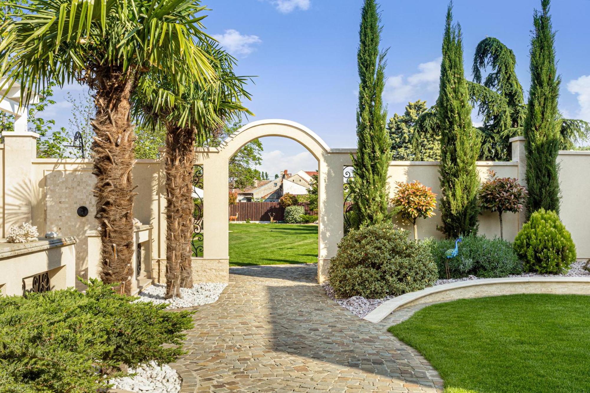 Sika Palladium Garden & Spa Central Apartment Arad Exterior foto