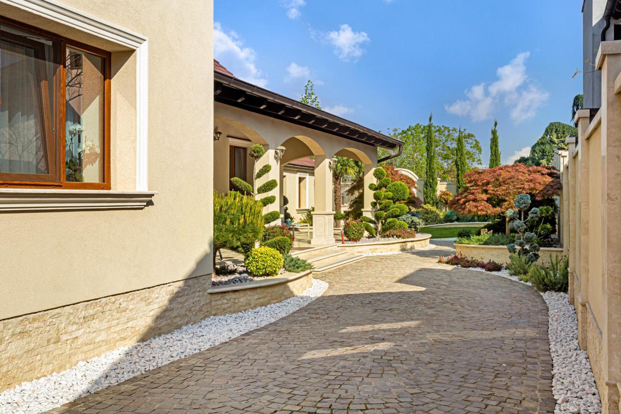 Sika Palladium Garden & Spa Central Apartment Arad Exterior foto